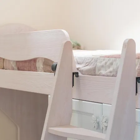 Family Retreat In The Heart Of The Ghetto By Houseeds Apartment *