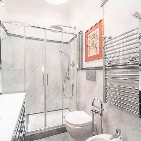 Family Retreat In The Heart Of The Ghetto By Houseeds Apartment *