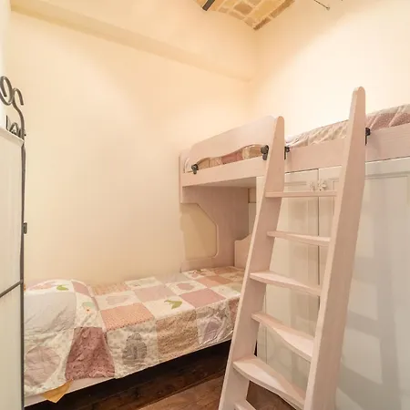 Family Retreat In The Heart Of The Ghetto By Houseeds Apartment Rome